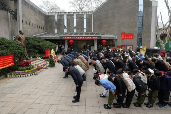 紀(jì)念周恩來(lái)同志誕辰128周年活動(dòng)在寧舉行